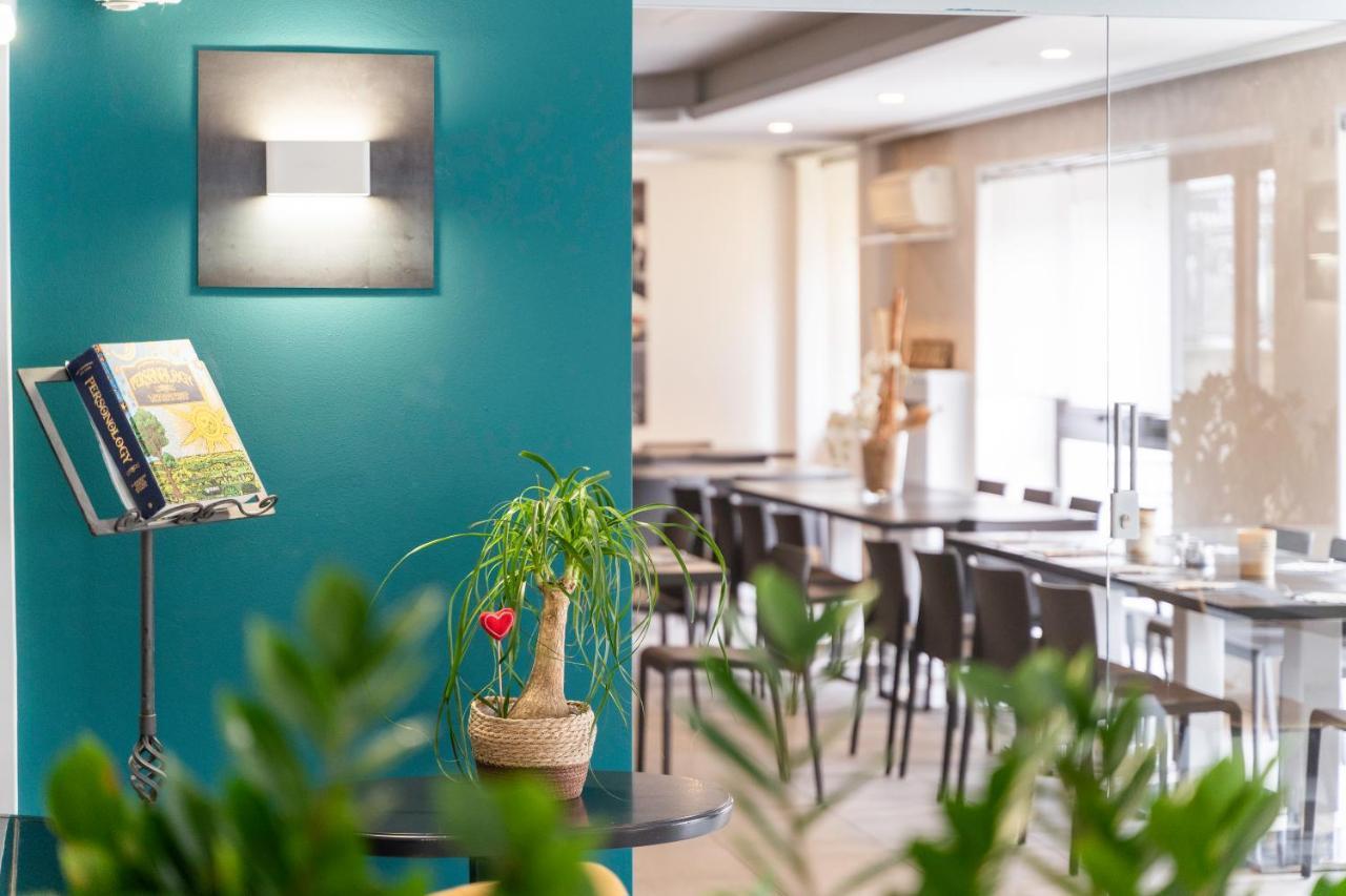 Hotel Aurora & Appartamenti Torbole Sul Garda Ngoại thất bức ảnh