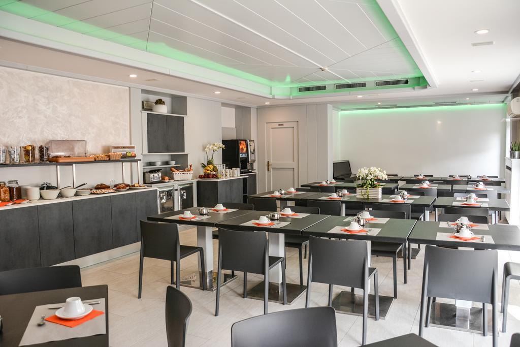 Hotel Aurora & Appartamenti Torbole Sul Garda Ngoại thất bức ảnh